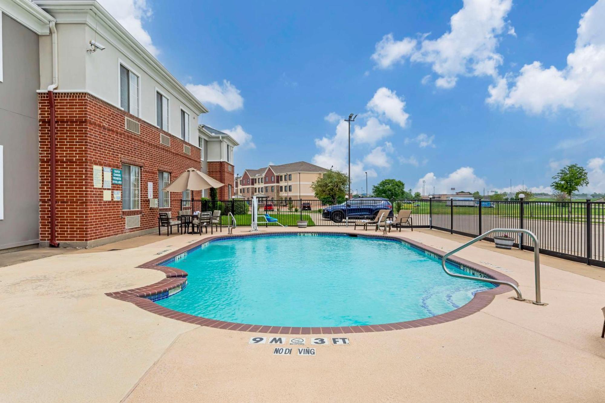 Best Western Fort Worth Inn And Suites Zewnętrze zdjęcie